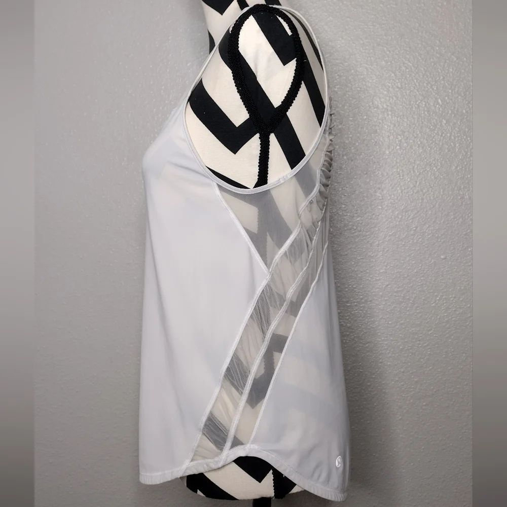 Lululemon White Workout Athletic Tank Top Sz 4